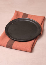 Load image into Gallery viewer, Les Temps Plate 200 Black