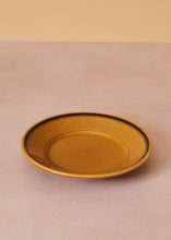 Load image into Gallery viewer, Capitaine Plate Caramel