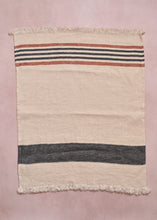 Load image into Gallery viewer, Laguna Verde Linen Guest Towel