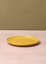 Load image into Gallery viewer, Les Temps Plate 200 Yellow
