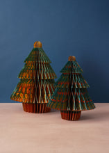 Load image into Gallery viewer, Fir Tree Honeycomb Large
