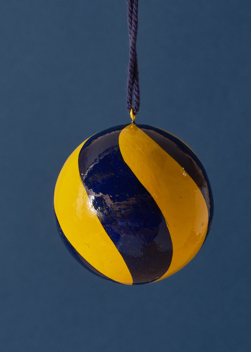 Paper Mache Bauble Swirl Navy & Yellow
