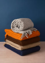 Load image into Gallery viewer, Gotland Natural Grey Throw
