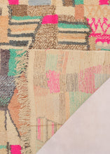 Load image into Gallery viewer, Vintage Boujad Rug HD14
