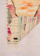 Load image into Gallery viewer, Vintage Boujad Rug HD21

