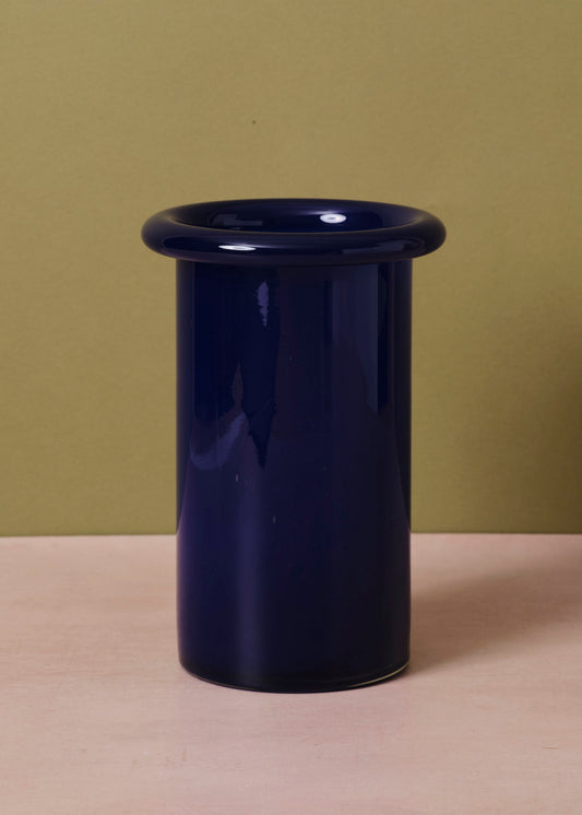 Buck Vase Blue