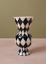 Load image into Gallery viewer, Rhombic Vase Black
