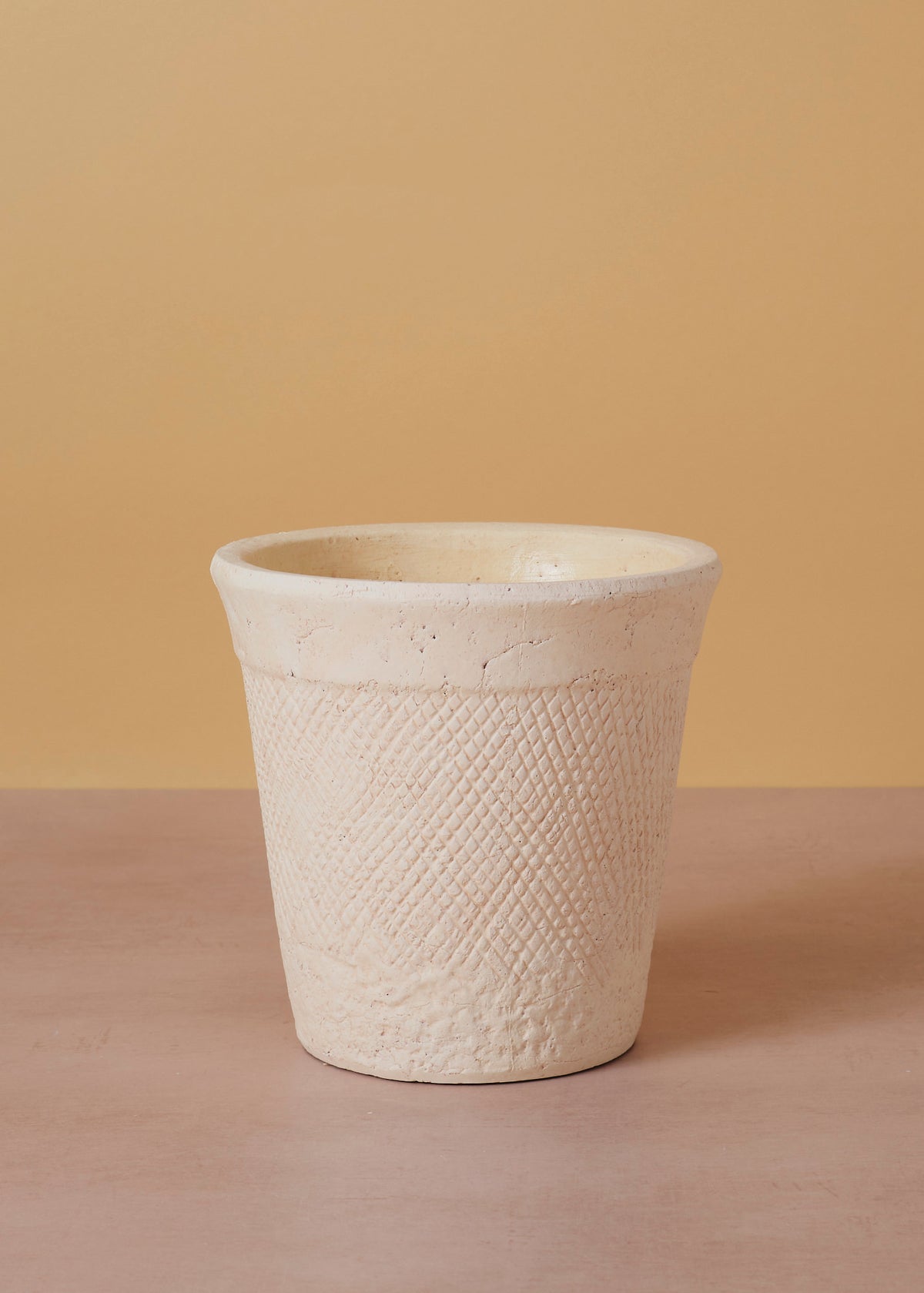 Textured Stoneware Pot 17x16cm
