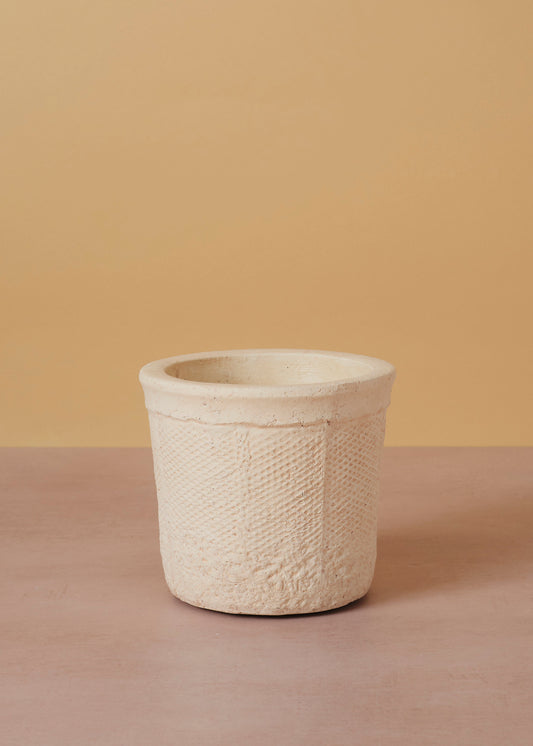 Textured Stoneware Pot 16x13cm