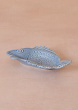 Load image into Gallery viewer, Pescado Fish Plate Blue
