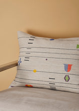 Load image into Gallery viewer, Cushion Svenn

