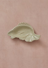 Load image into Gallery viewer, Pescado Fish Plate Eau de Nil
