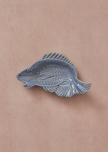 Load image into Gallery viewer, Pescado Fish Plate Blue
