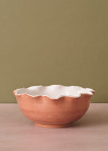 Load image into Gallery viewer, Stella Ripple Bowl
