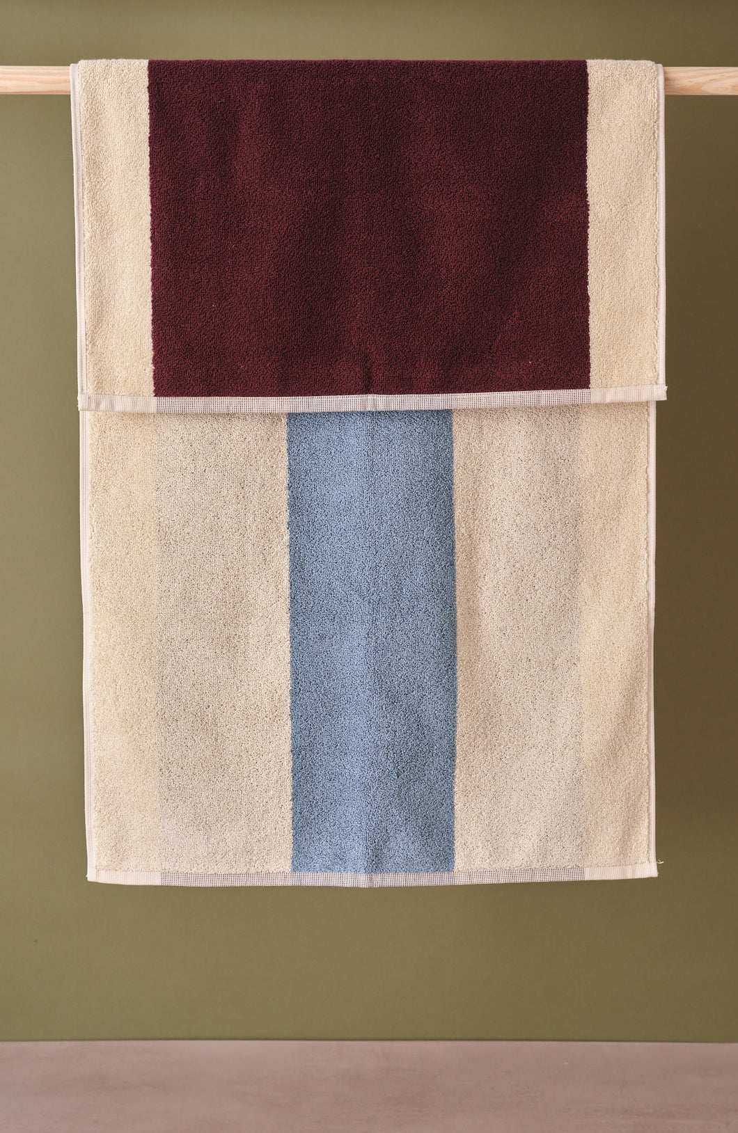 Towel Sky Blue & Bourdeaux