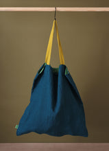 Load image into Gallery viewer, Linen Tote Manon Blue Pavone
