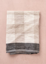 Load image into Gallery viewer, Tea Towel Carreaux Noir &amp; Flax

