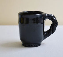 Load image into Gallery viewer, Spiral Handle Mug
